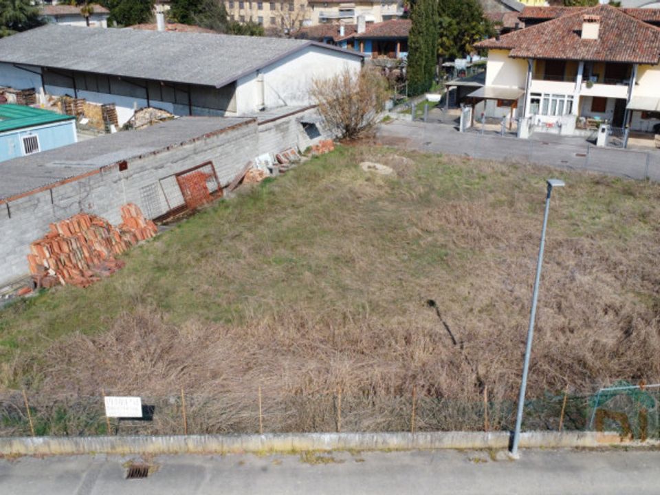 Tomt i Aiello del Friuli, Udine - bilde 5