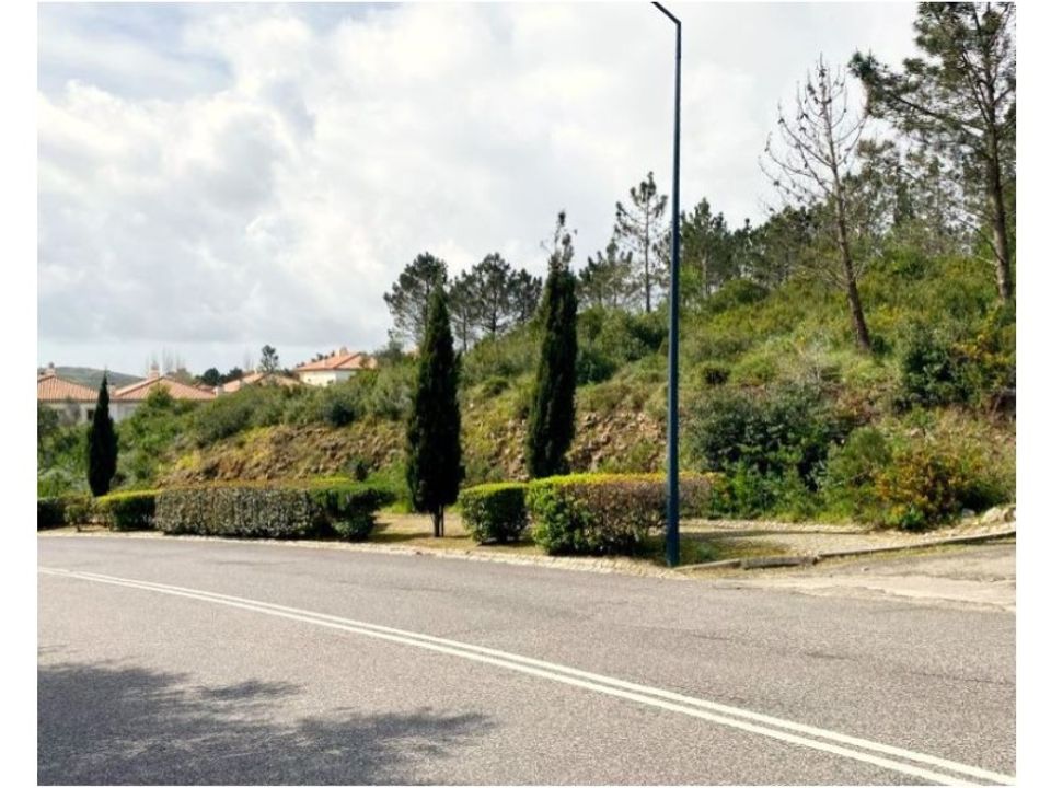 Helårsgrund i Belas, Lisbon - foto 1