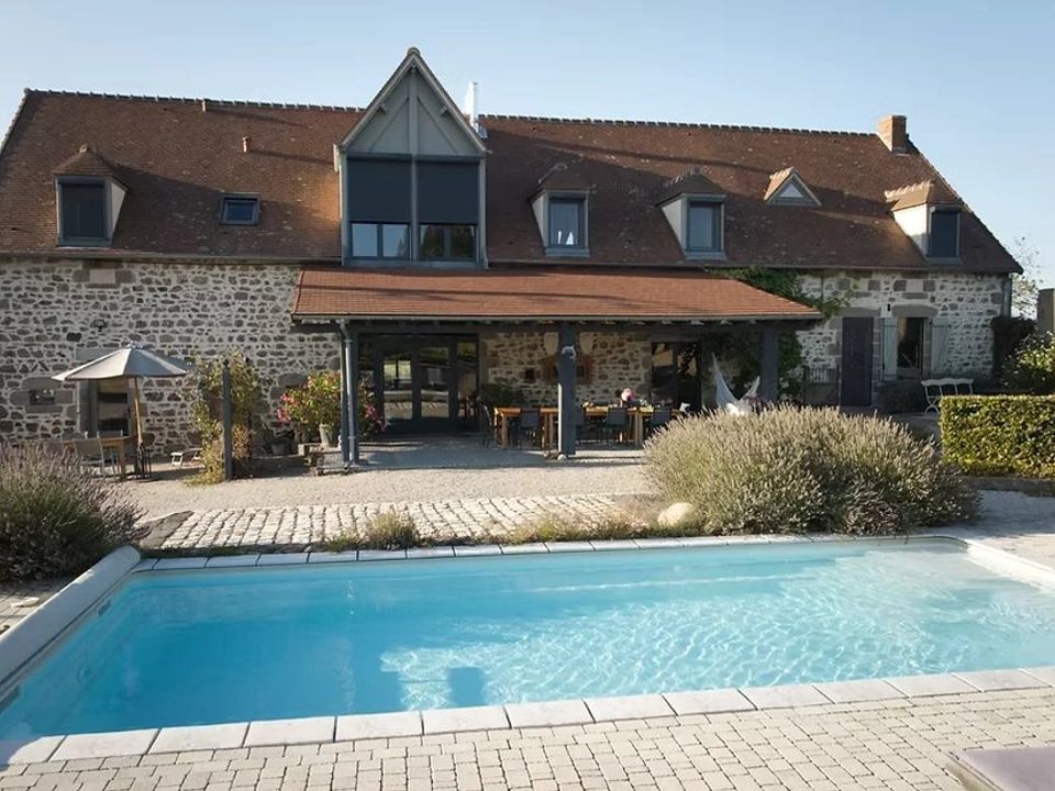 Villa in Beaune-D'Allier, Allier - foto 1