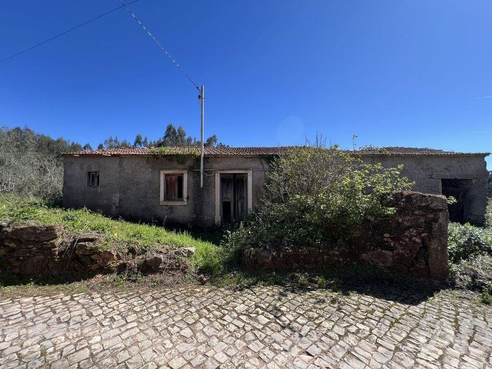 Byhus i Figueiro dos Vinhos, Leiria - foto 1