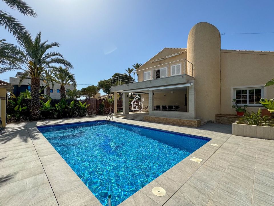 Villa in Cabo Roig, Alicante - photo 2