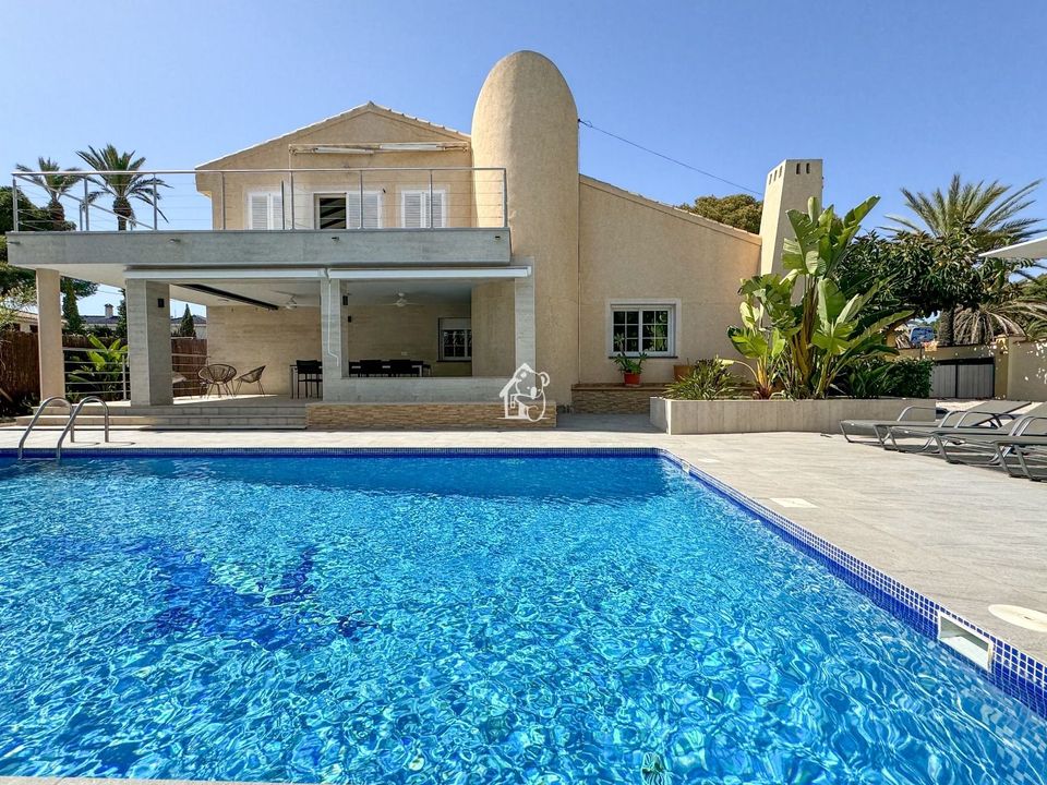 Villa in Cabo Roig, Alicante - photo 4