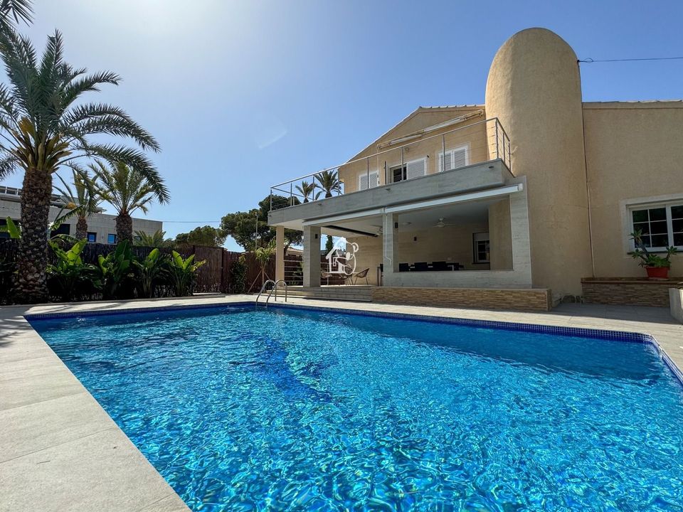 Villa in Cabo Roig, Alicante - photo 5