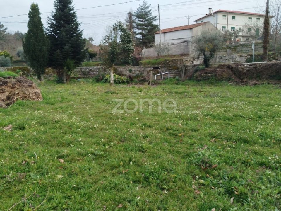 Helårsgrund i Tavares (Chas, Varzea e Travanca), Viseu - foto 1