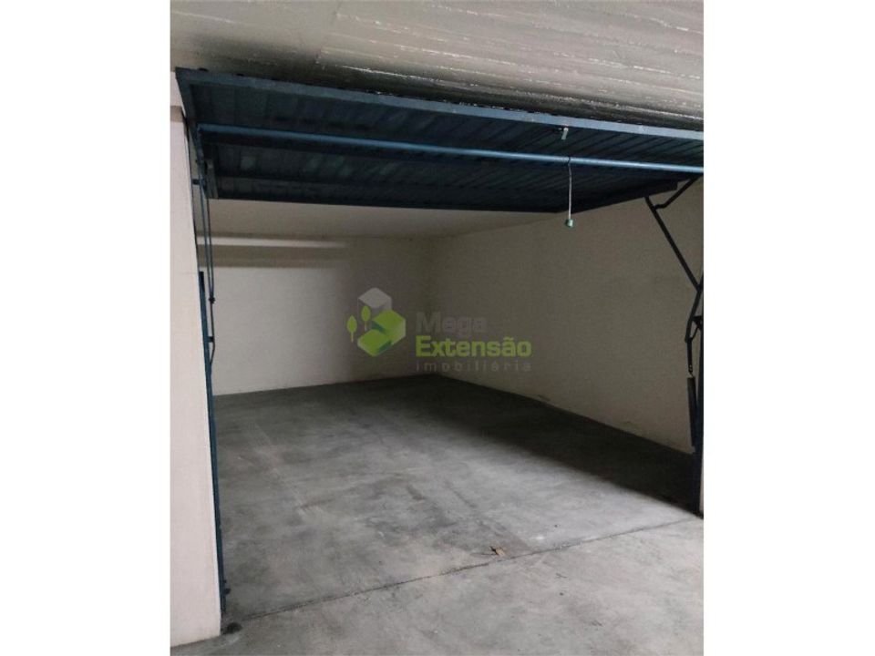 Garage i Leiria, Leiria - foto 1