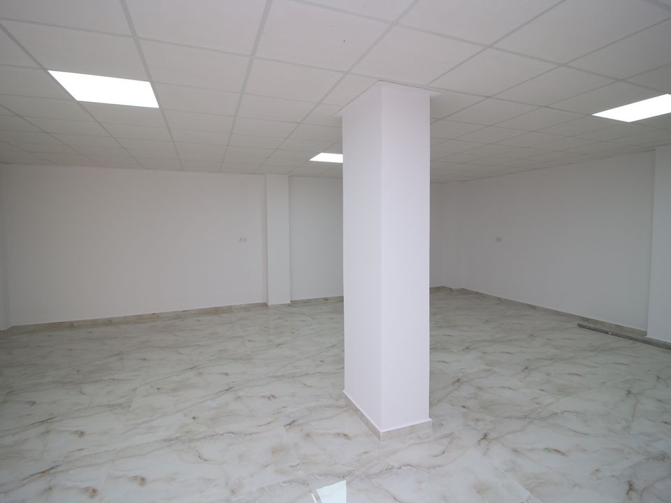 L'establiment comercial a Dolores, Alicante - foto 5
