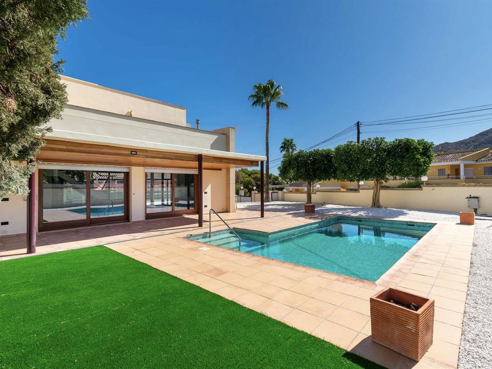 Villa i Alfaz del Pi, Alicante - foto 1