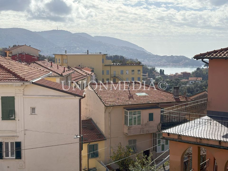 Byhus i La Spezia, La Spezia - foto 1