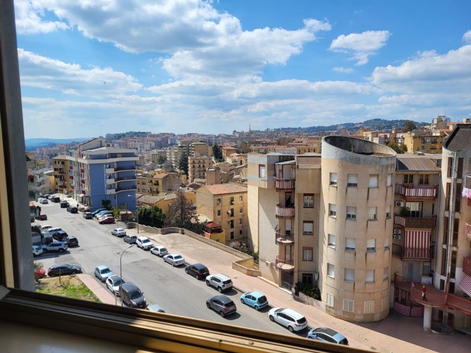 Lejlighed i Caltanissetta, Caltanissetta - foto 1