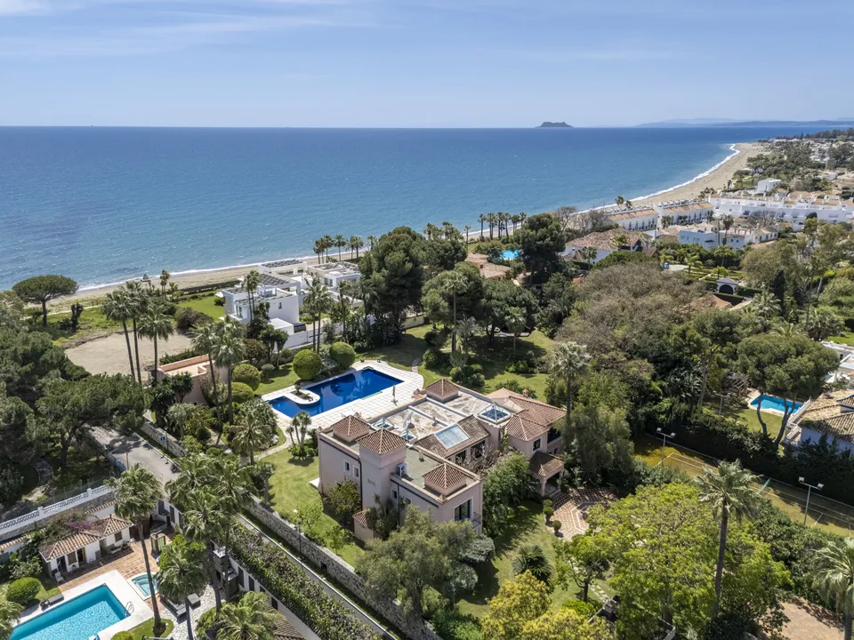 Villa i Estepona, Malaga - foto 1