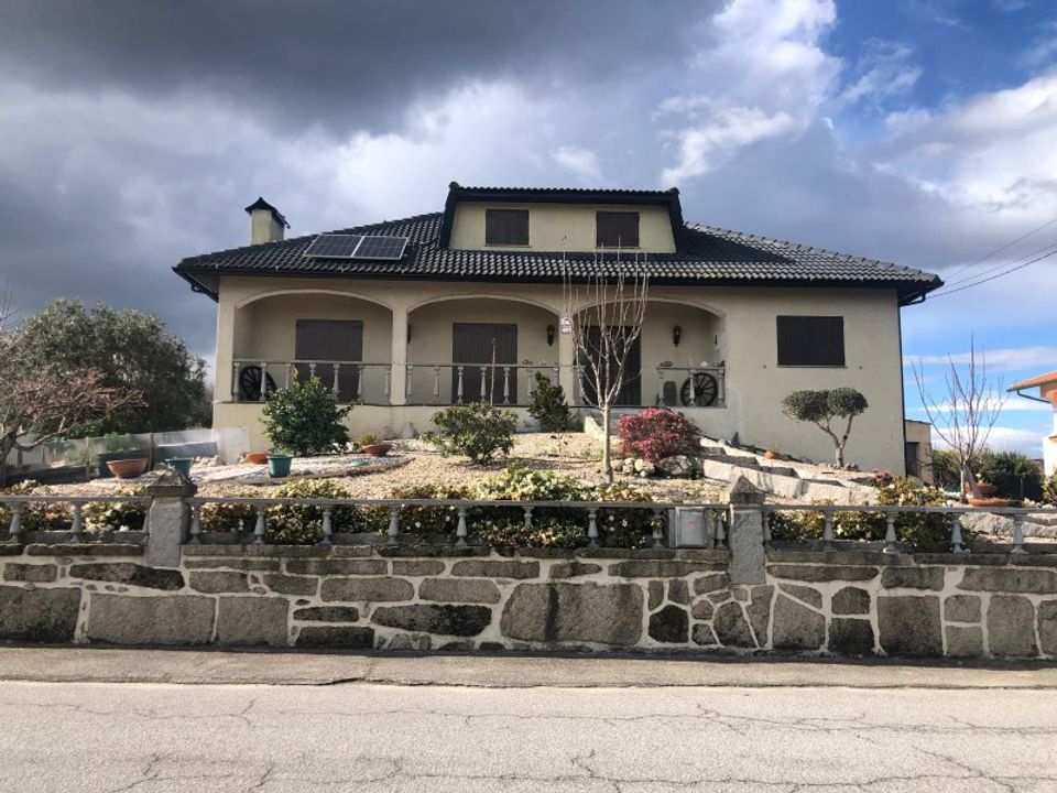 Villa i Canas de Senhorim, Viseu - foto 1