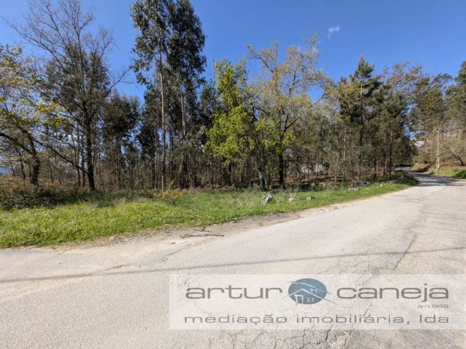 Helårsgrund i Arcos de Valdevez, Viana do Castelo - foto 1