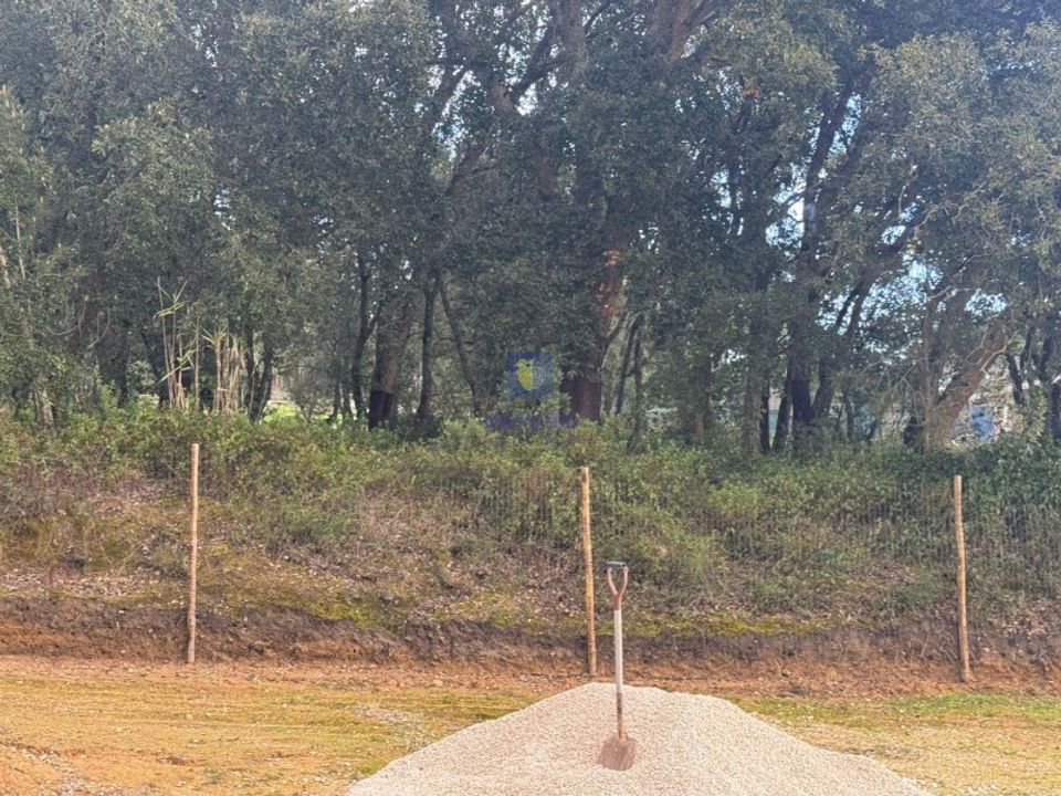 Helårsgrund i Rio Maior, Santarem - foto 1