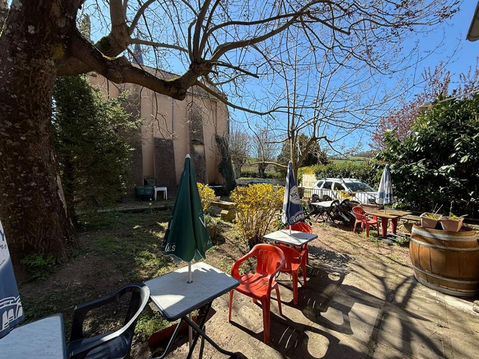 L'establiment comercial a Aigueperse, Puy-de-Dome - foto 2