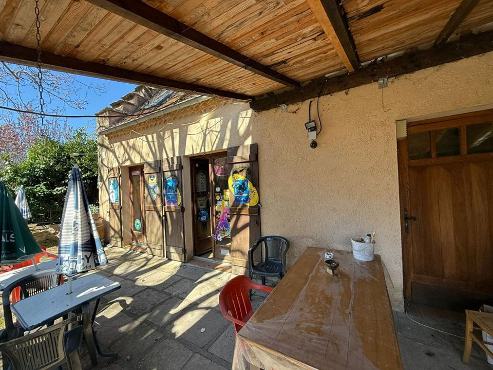 L'establiment comercial a Aigueperse, Puy-de-Dome - foto 3