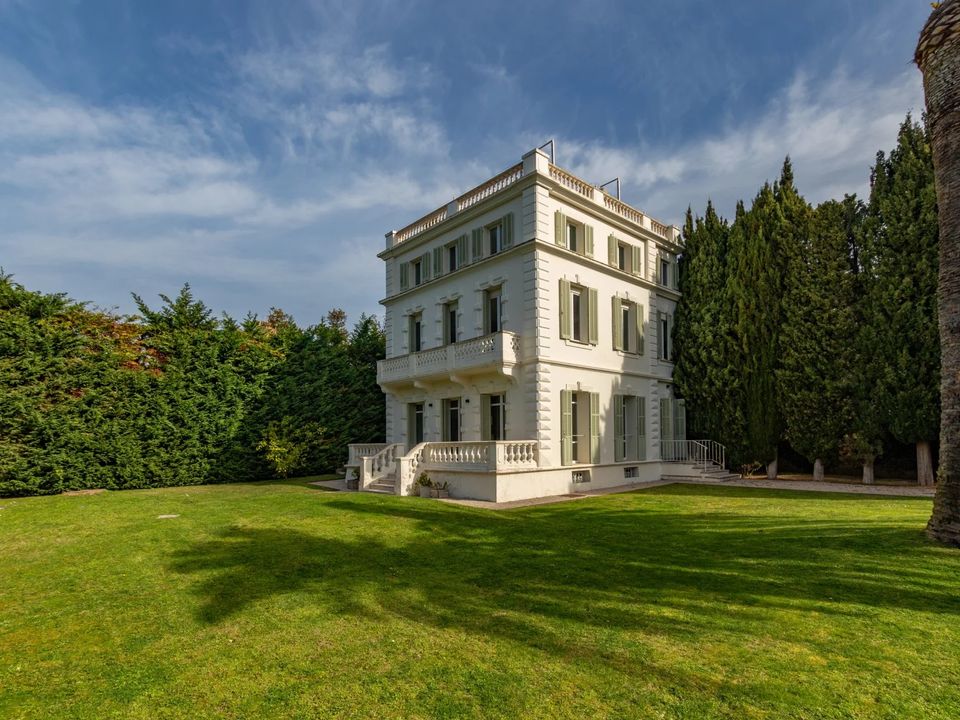 Villa i Antibes, Alpes-Maritimes - foto 1