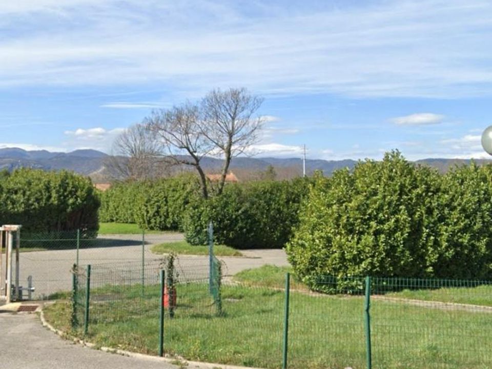 Helårsgrund i Loriol-sur-Drome, Drome - foto 1