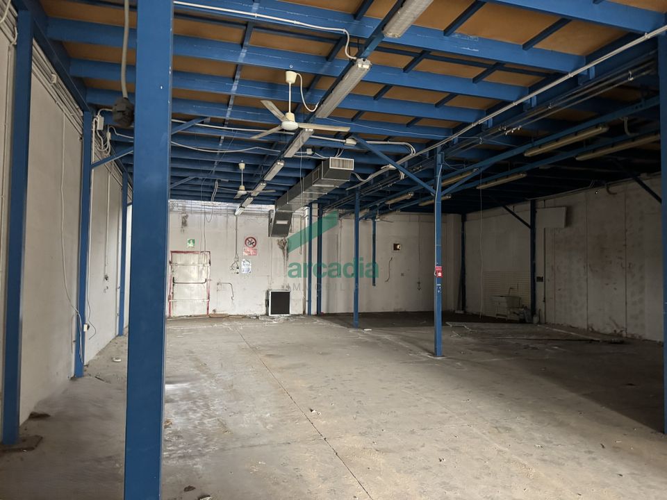 Erhvervsejendom i Bitonto, Bari - foto 2