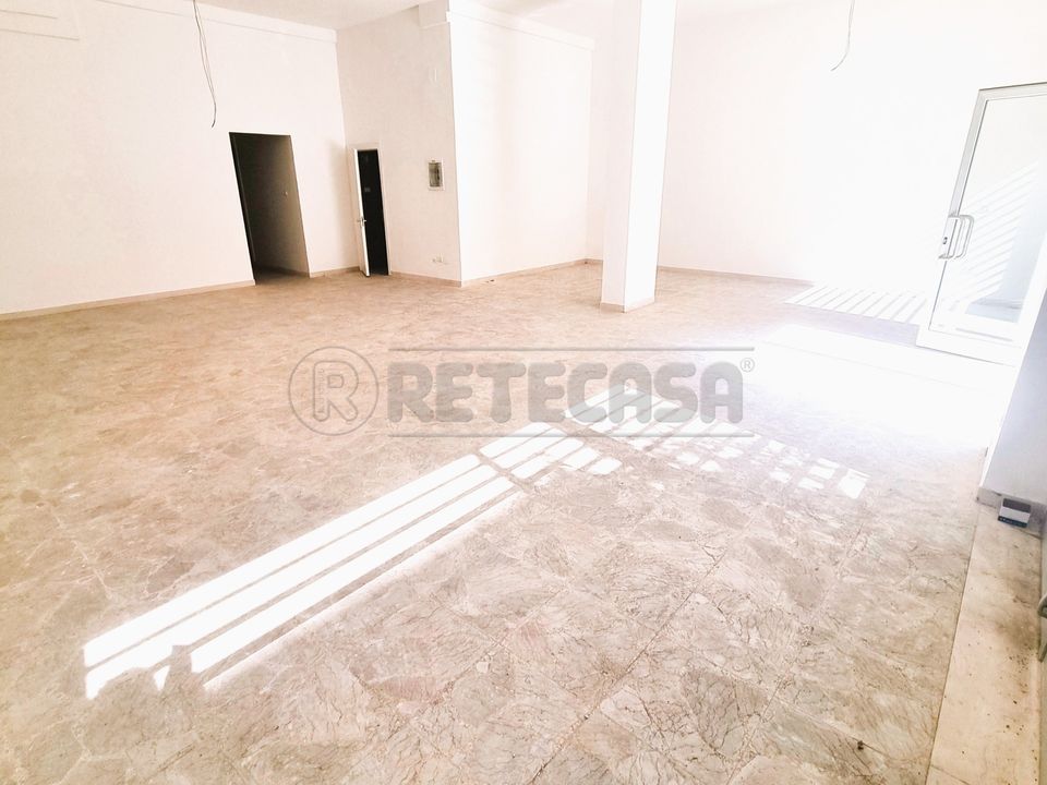 Erhvervsejendom i Pescara, Pescara - foto 1