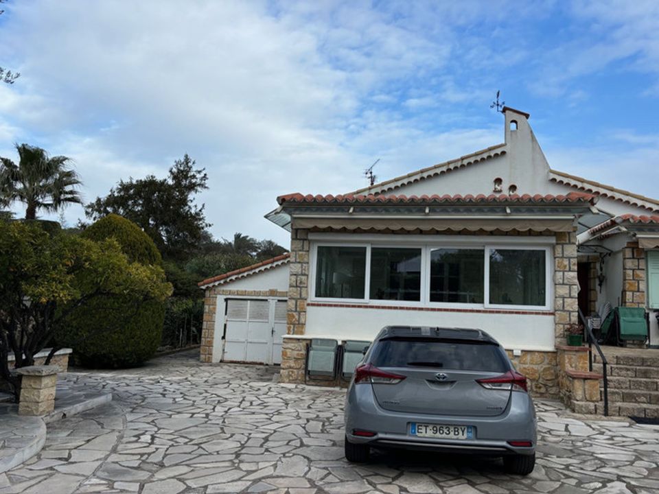 Villa i Antibes, Alpes-Maritimes - foto 1