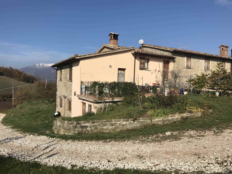 Gård i Cantiano, Pesaro and Urbino - bilde 3
