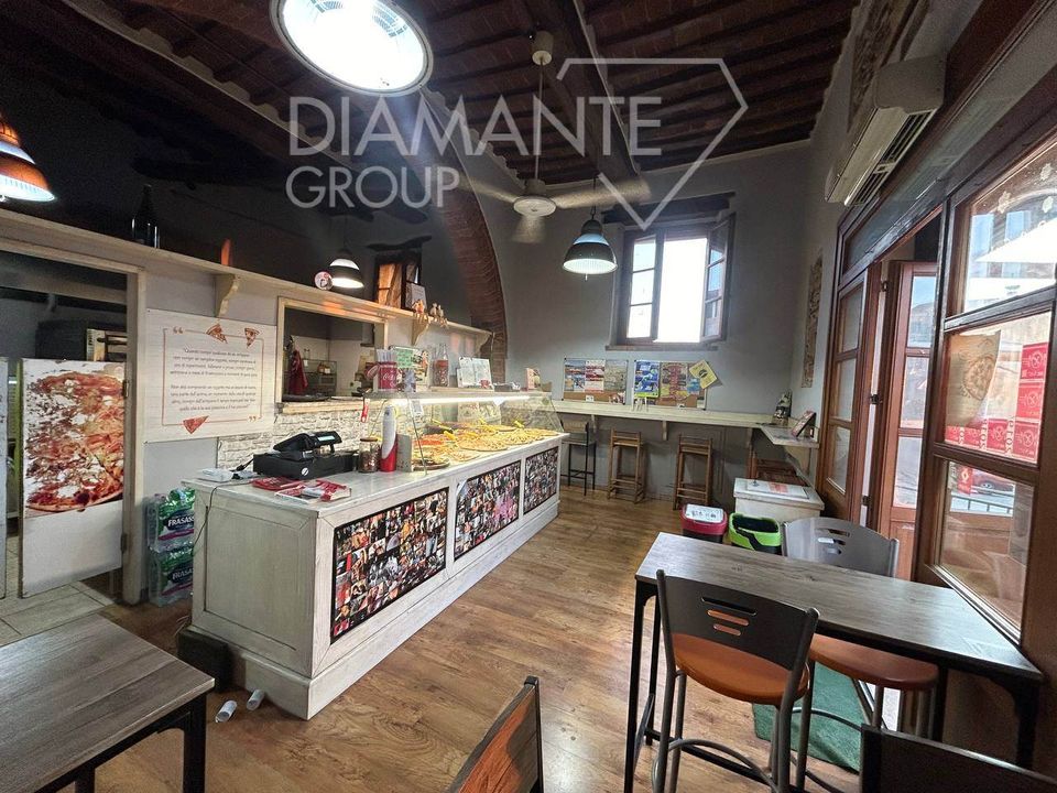 L'establiment comercial a Castiglione del Lago, Perugia - foto 1