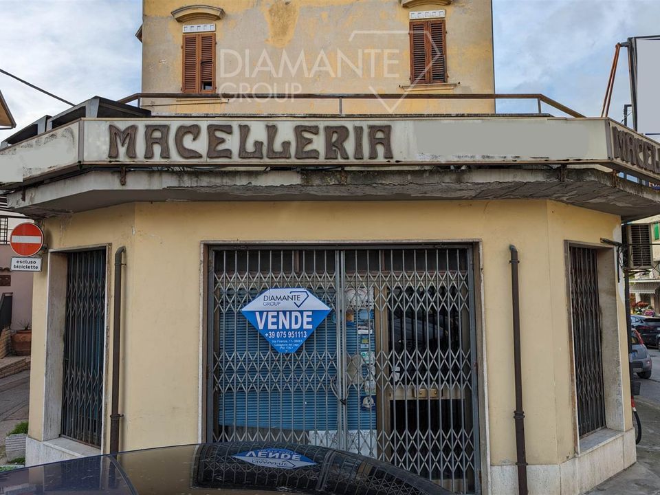 Propriedade comercial em Castiglione del Lago, Perugia - foto 1