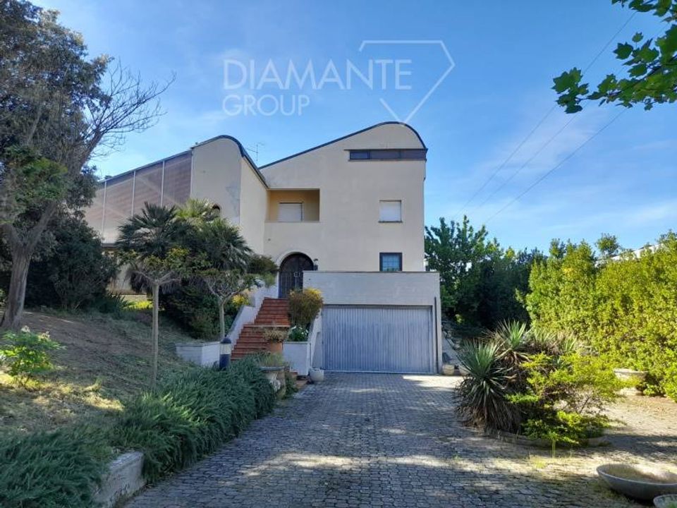 Villa i Castiglion Fiorentino, Arezzo - foto 1