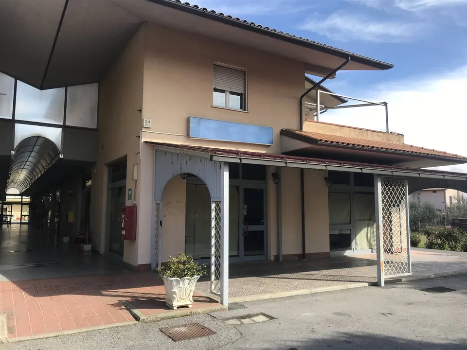 Erhvervsejendom i Castiglione del Lago, Perugia - foto 4
