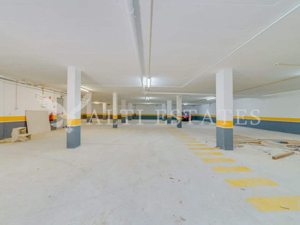 Parkeringsplads i Carcavelos, Lisbon - foto 5