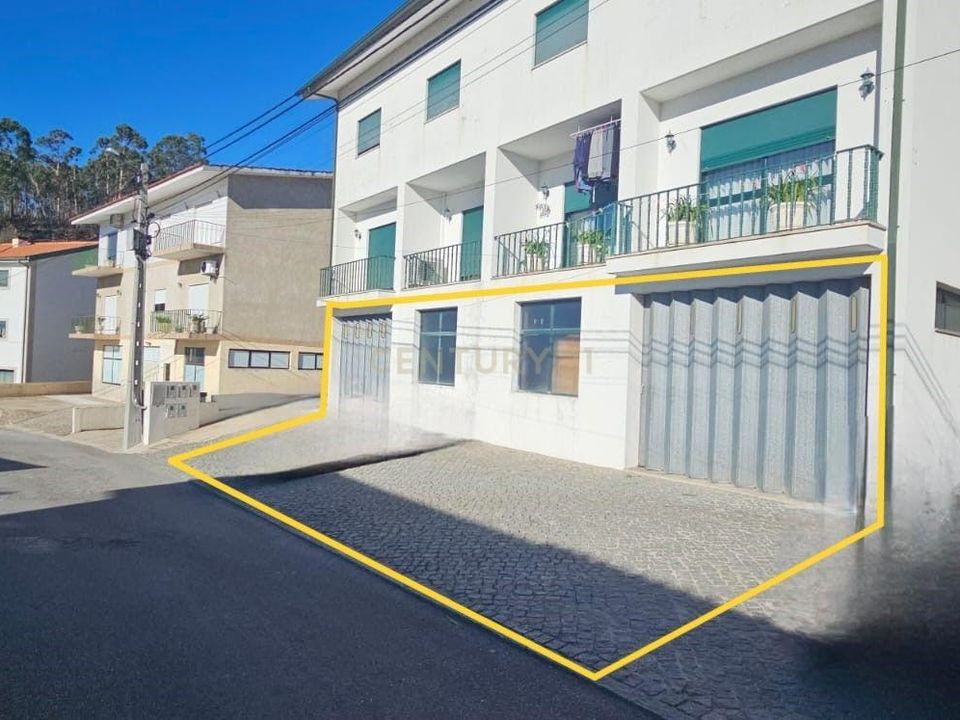 Erhvervsejendom i Marco de Canaveses, Porto - foto 2