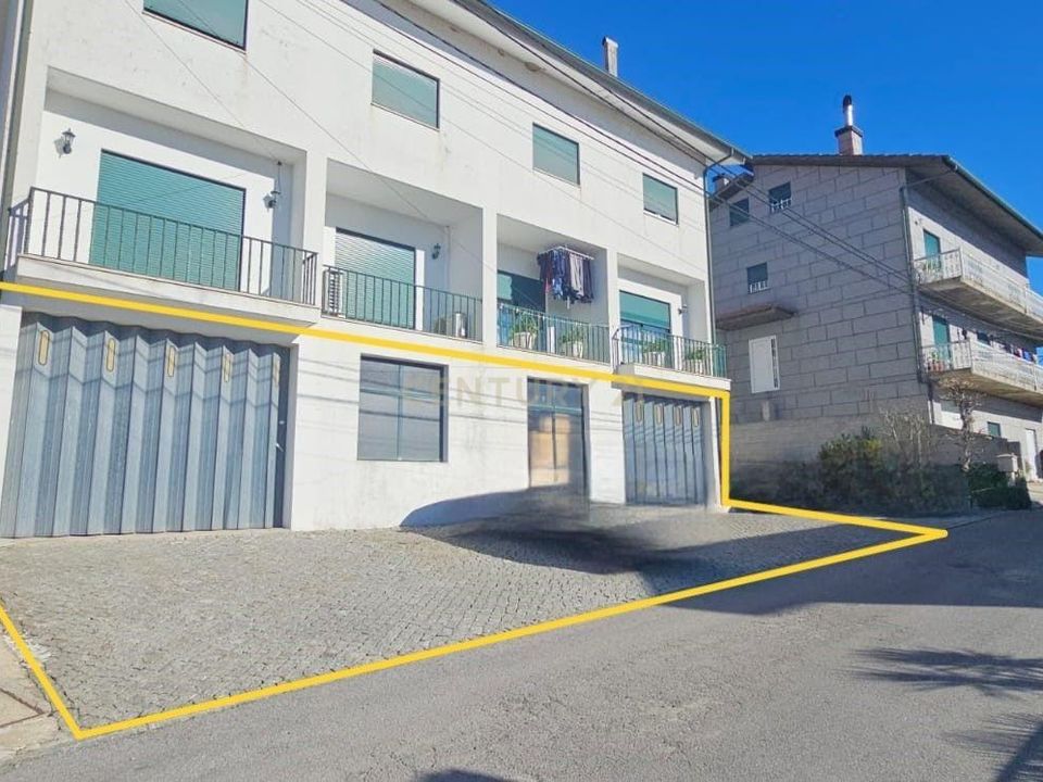 Erhvervsejendom i Marco de Canaveses, Porto - foto 5