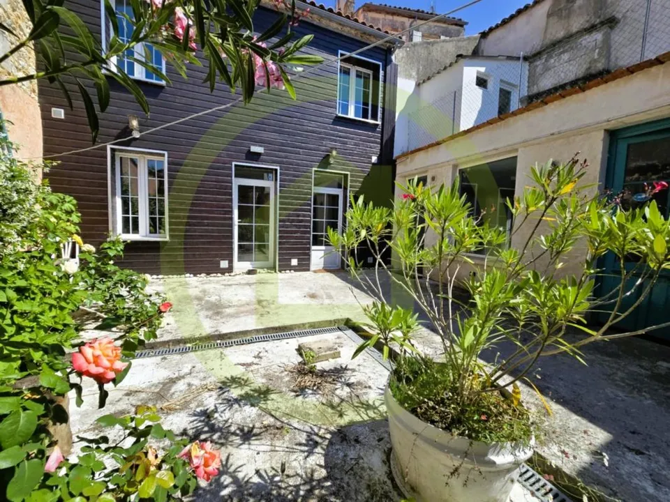 Byhus i Mirambeau, Charente-Maritime - foto 1