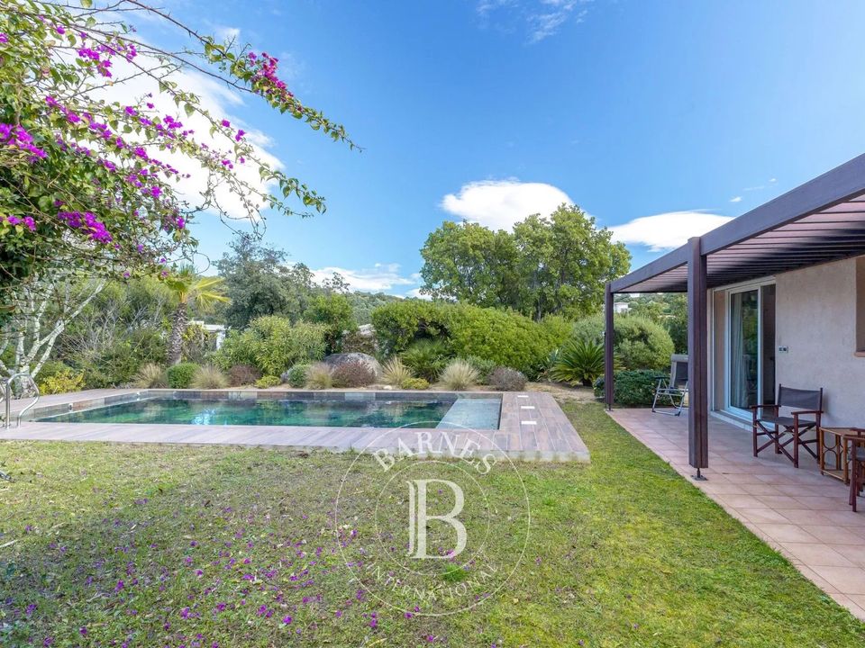 Villa i Sainte-Lucie de Porto-Vecchio, Corse-du-Sud - foto 2