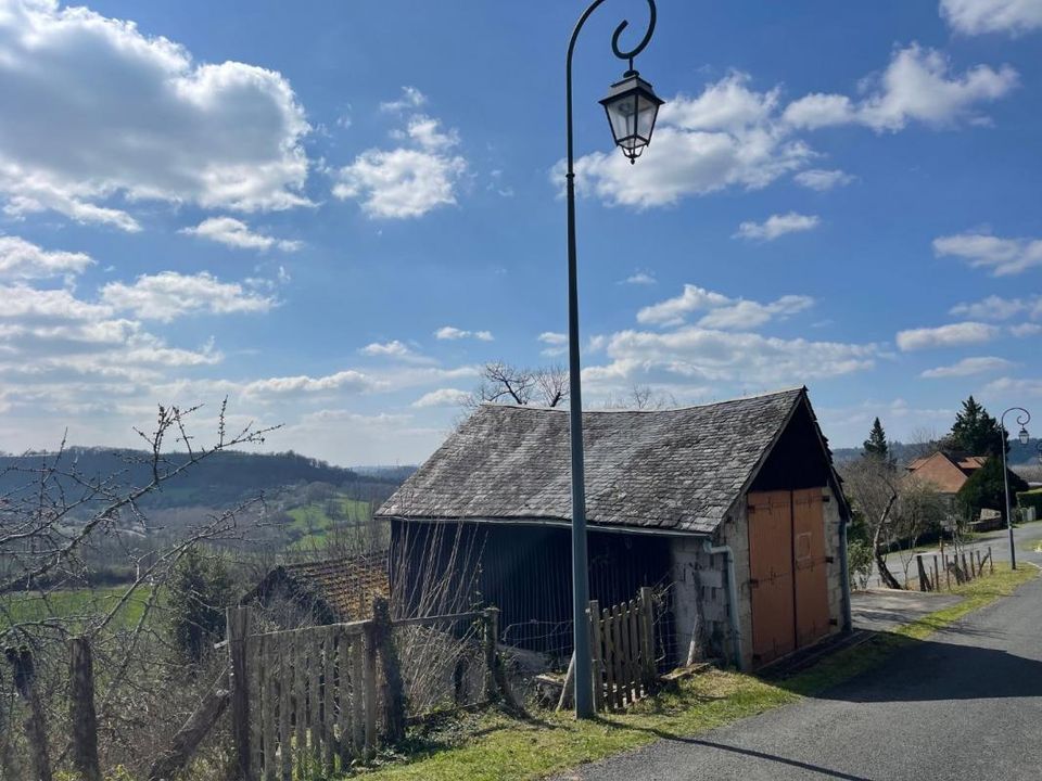 Garasje i Ayen, Correze - bilde 1