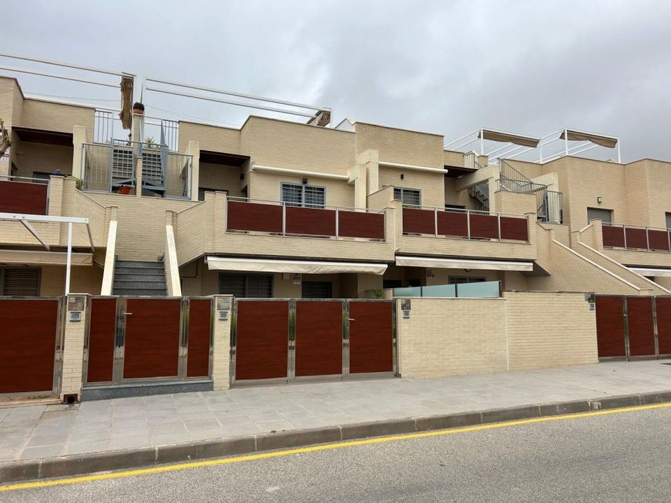 Bungalow i Torre de la Horadada, Alicante - foto 1
