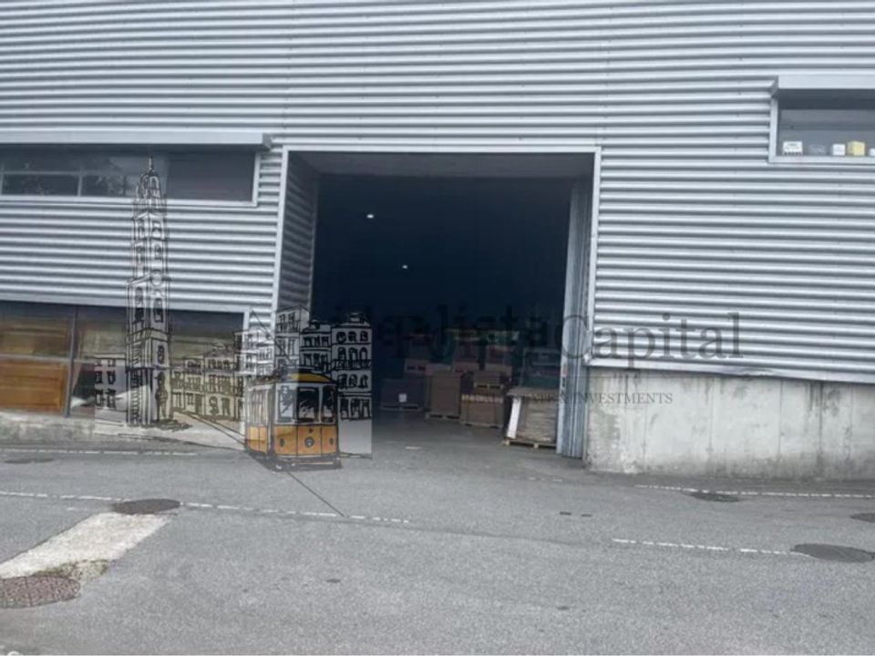 Erhvervsejendom i Guilhabreu, Porto - foto 1