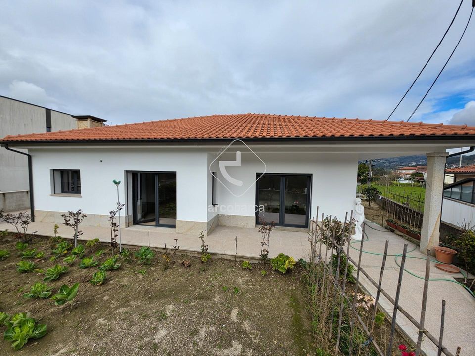 Byhus i Ponte da Barca, Viana do Castelo - foto 1
