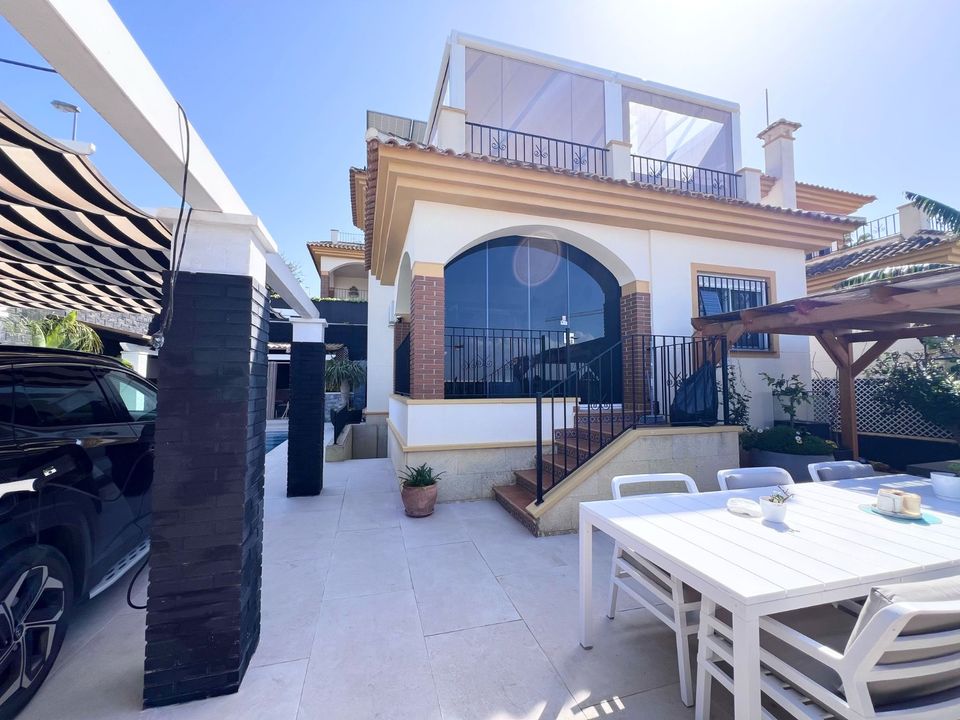 Villa - Ciudad Quesada, Alicante - photo 2