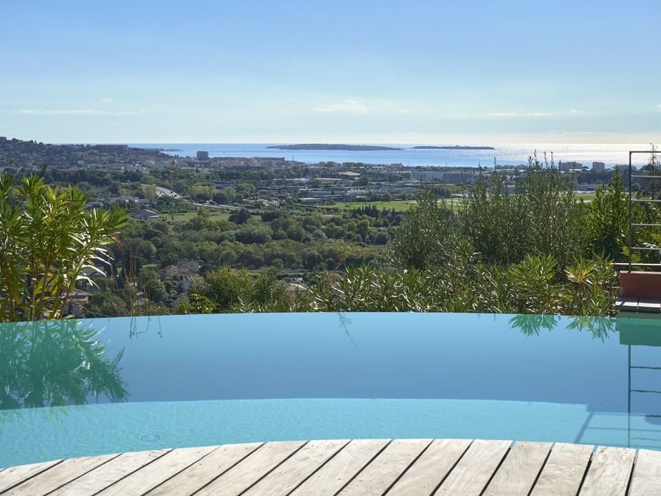 Villa i Mandelieu-la-Napoule, Alpes-Maritimes - foto 1