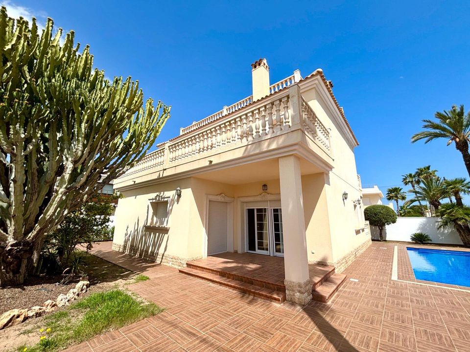 Villa i Cabo Roig, Alicante - foto 1