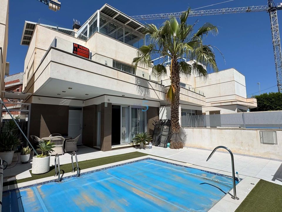 Villa i Cabo Roig, Alicante - foto 1