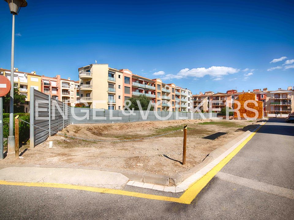 Helårsgrund i Empuriabrava, Gerona - foto 1