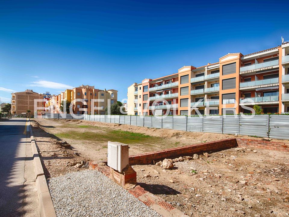 Helårsgrund i Empuriabrava, Gerona - foto 3