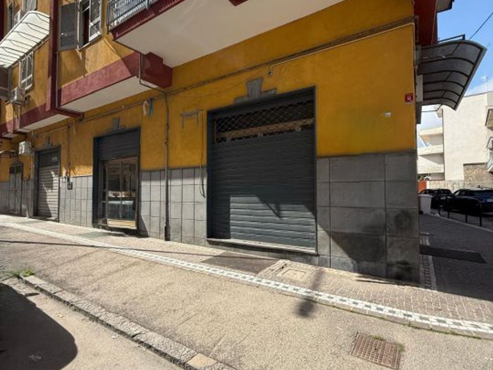 Propriedade comercial em Casoria, Naples - foto 2