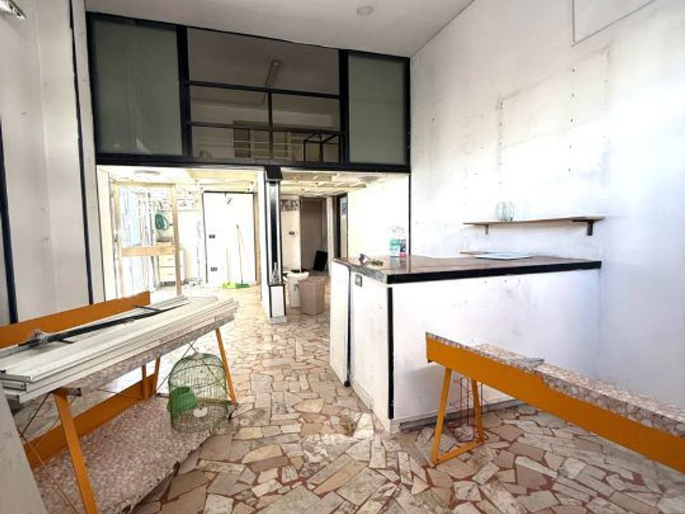 Propriedade comercial em Casoria, Naples - foto 3