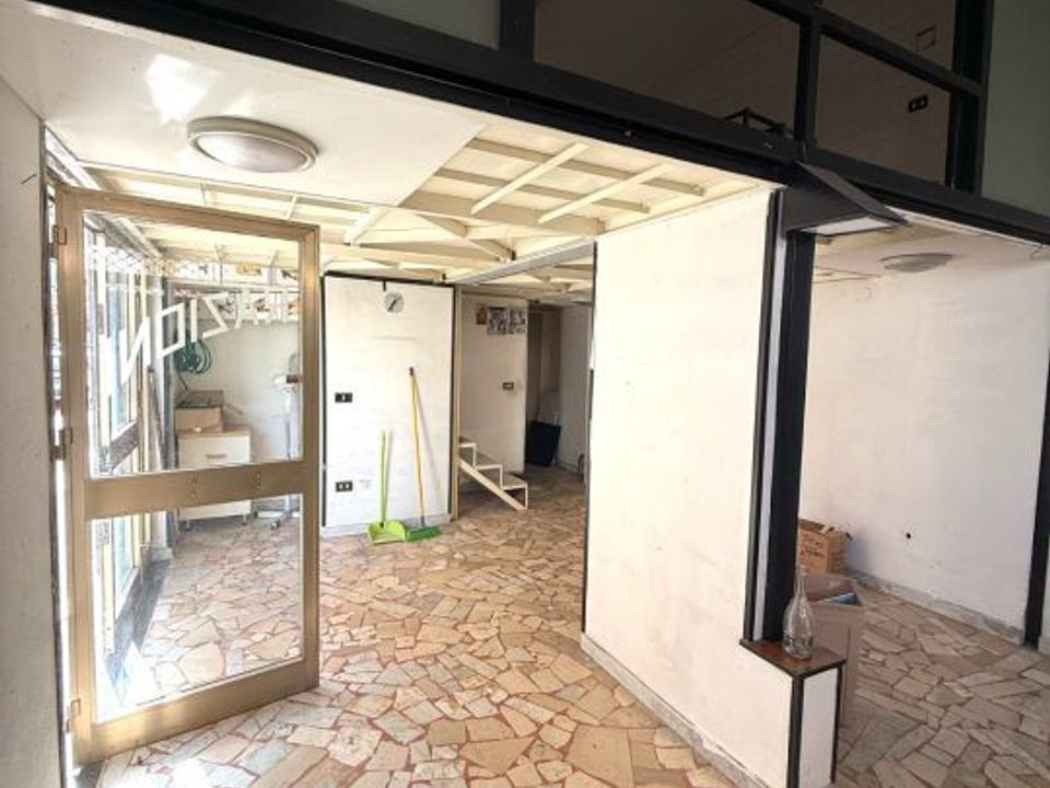 Propriedade comercial em Casoria, Naples - foto 5