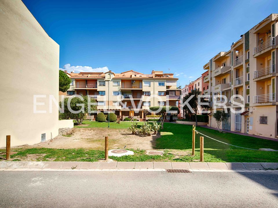 Helårsgrund i Empuriabrava, Gerona - foto 1