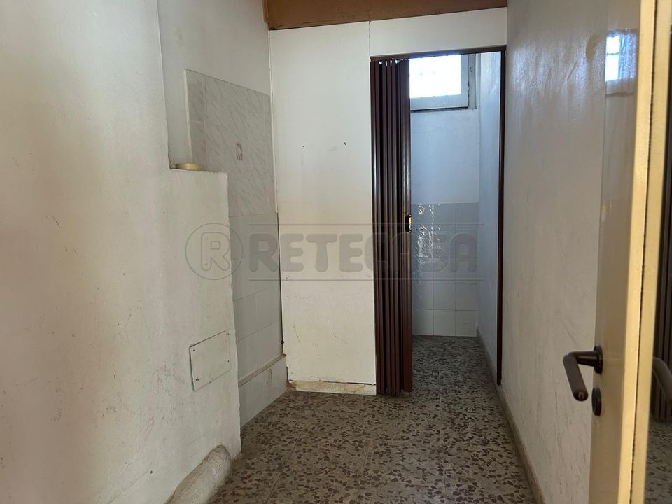 Erhvervsejendom i Caltanissetta, Caltanissetta - foto 4