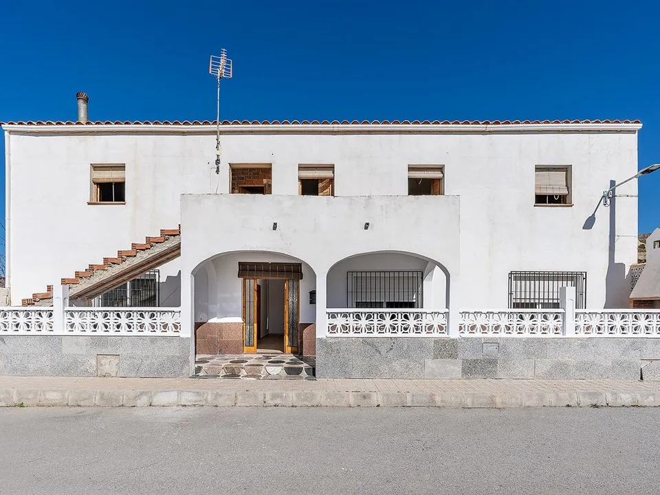 Landejendom i Cortes De Baza, Granada - foto 1